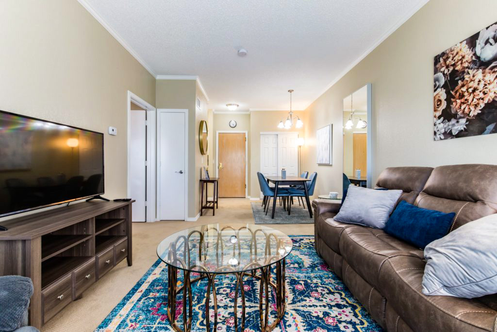 Signature Pointe Model Room 5